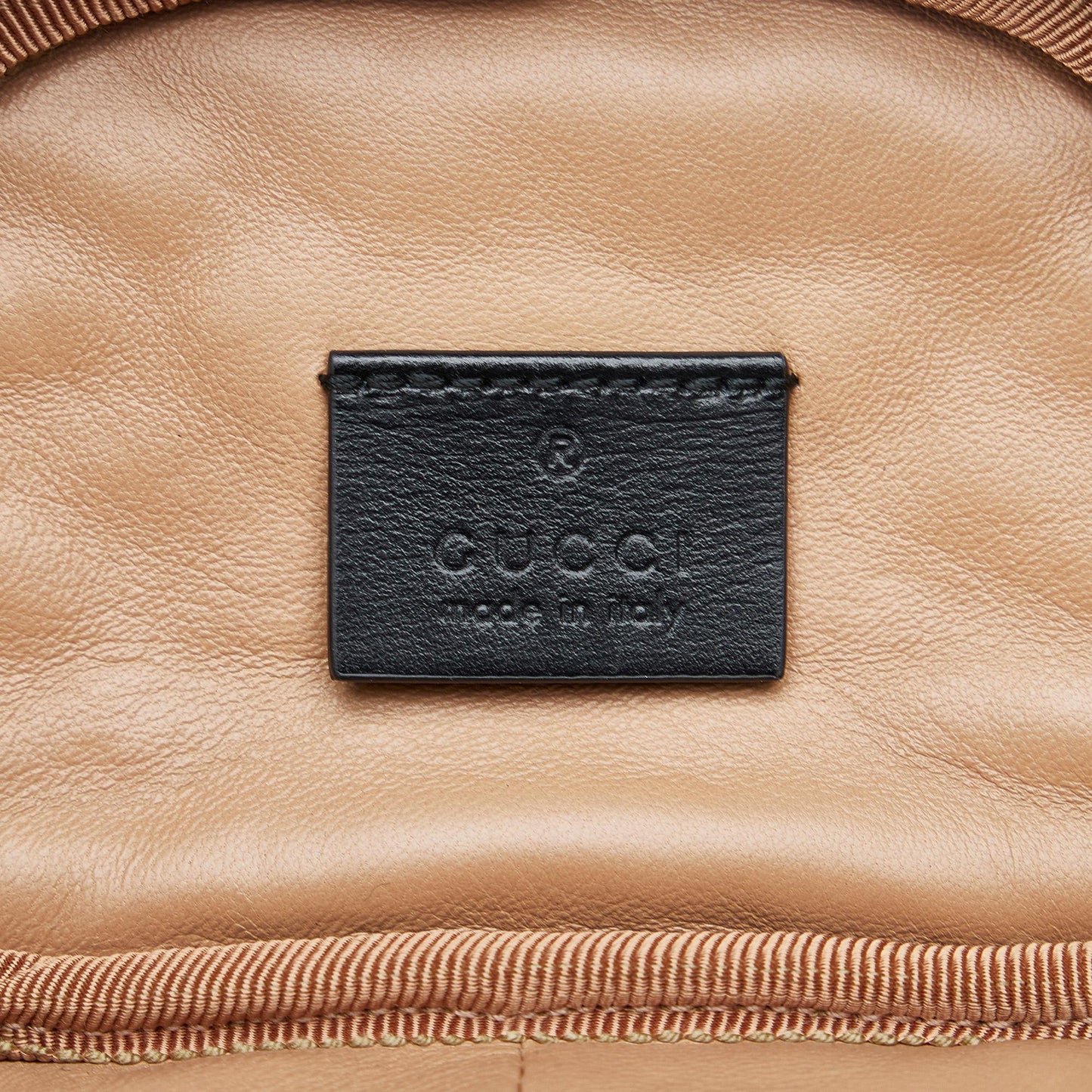 Gucci Zumi Cylindrical (SHG-kE5yTU)