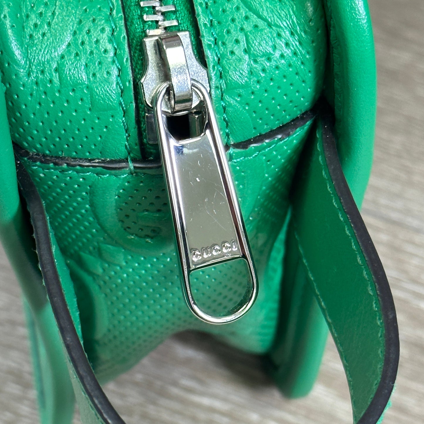 Gucci GG Embossed Case - Green Leather