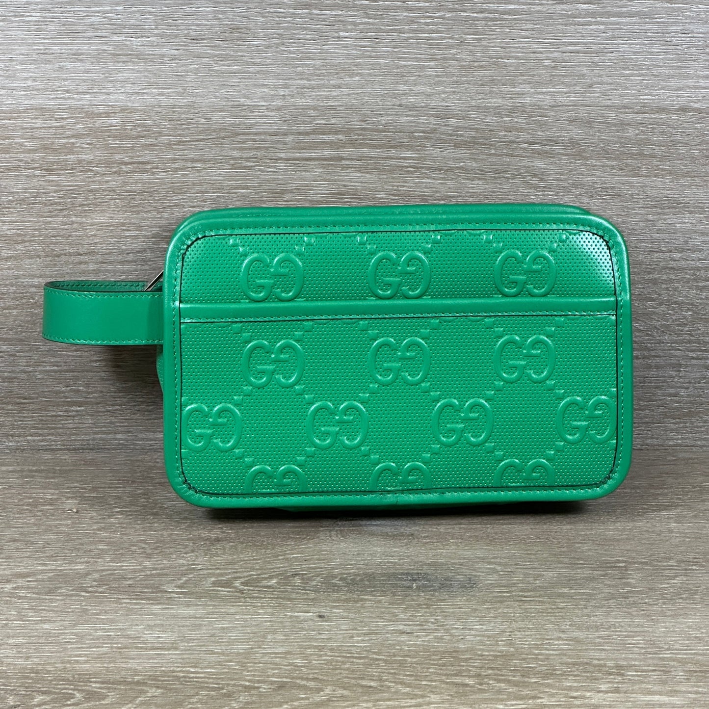 Gucci GG Embossed Case - Green Leather