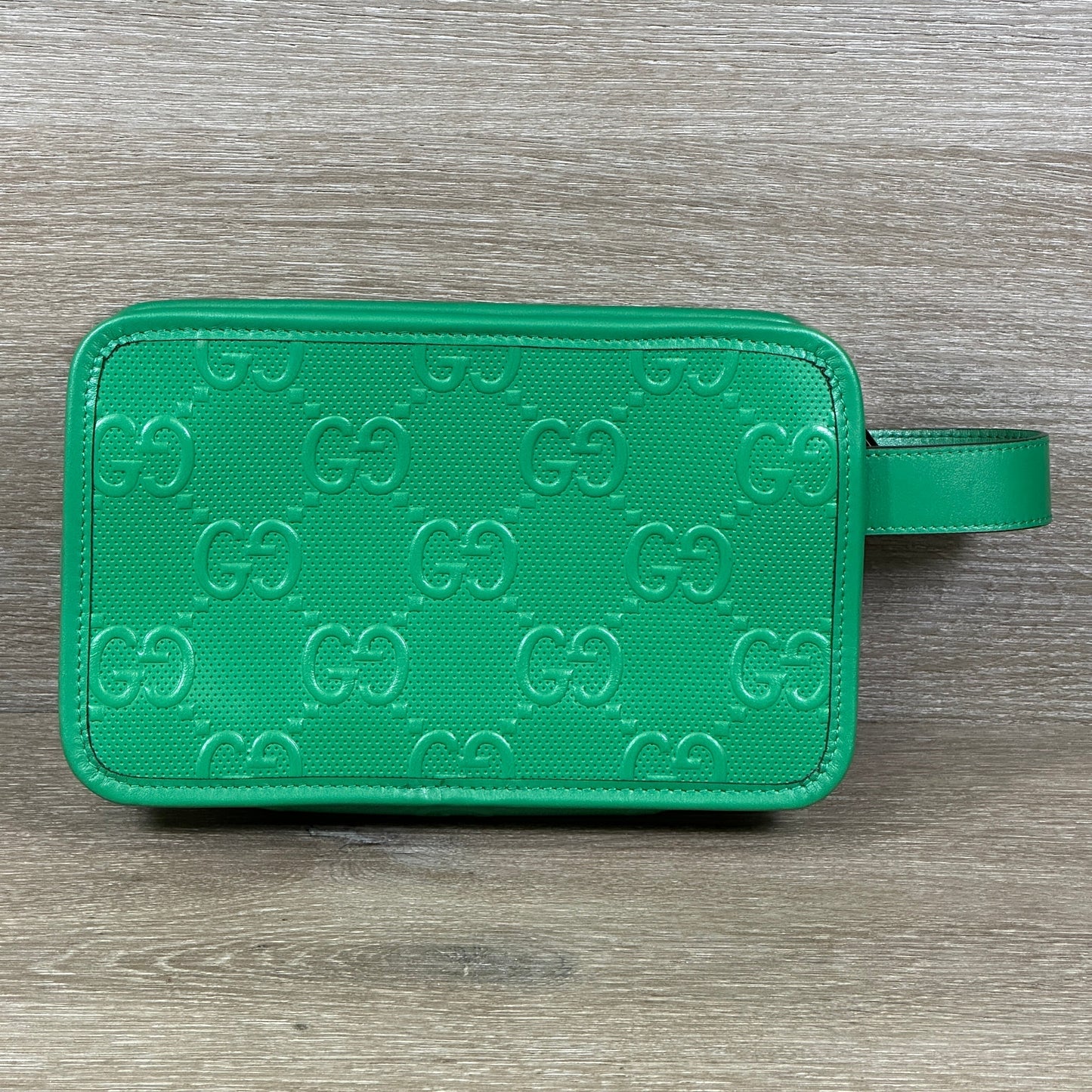 Gucci GG Embossed Case - Green Leather