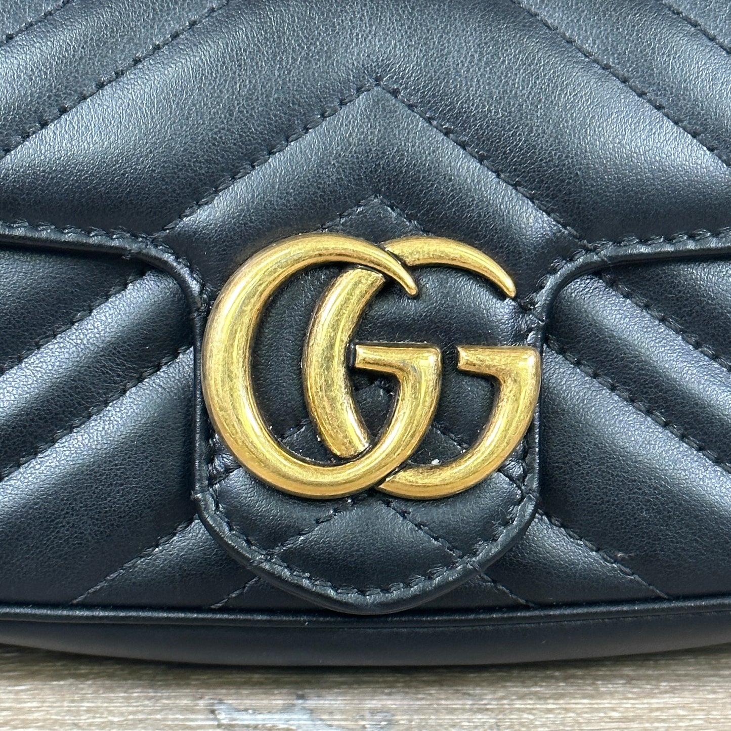 Gucci GG Marmont Super Mini Bag - Black