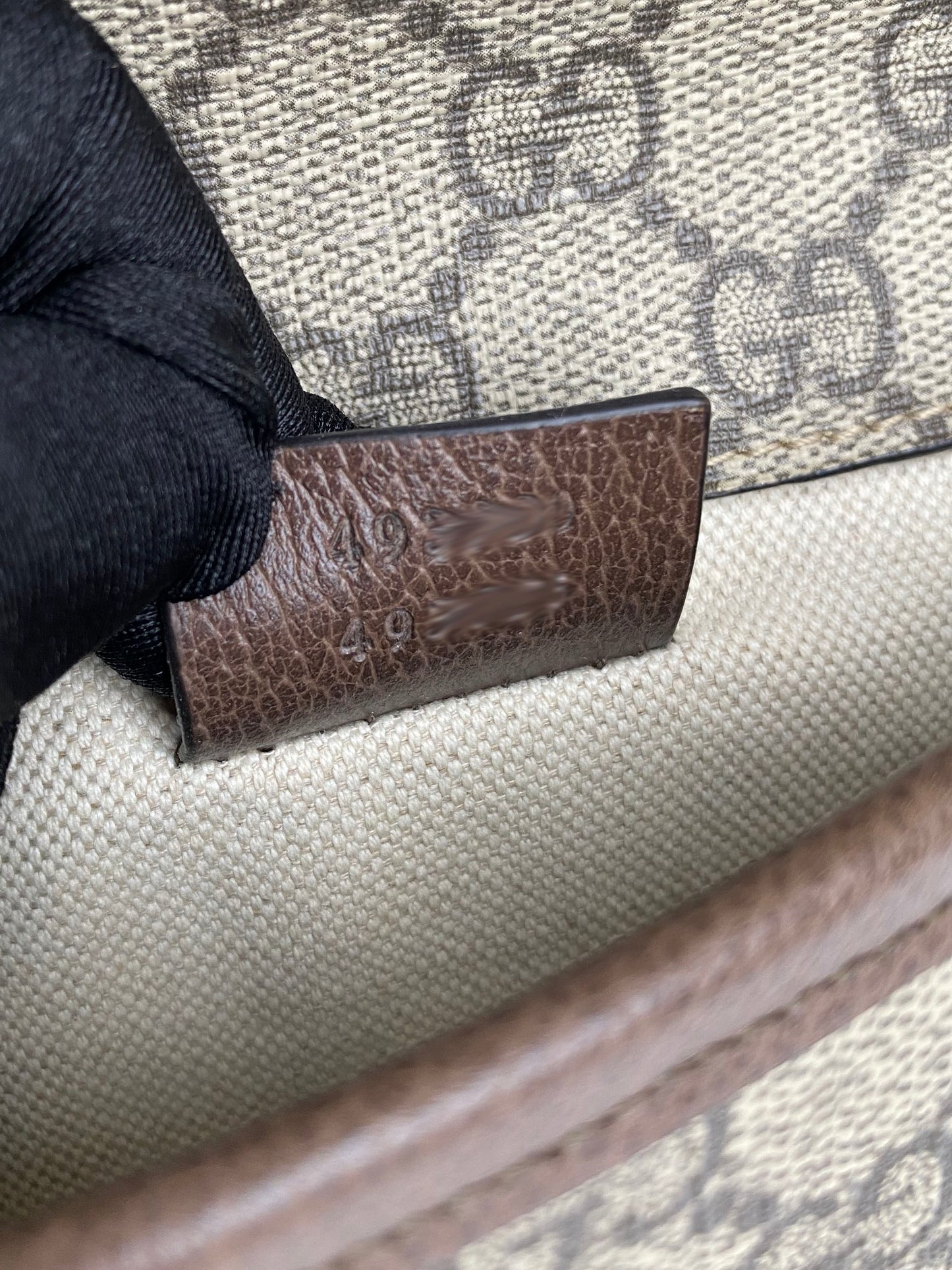 Gucci Neo Vintage GG Supreme Belt Bag