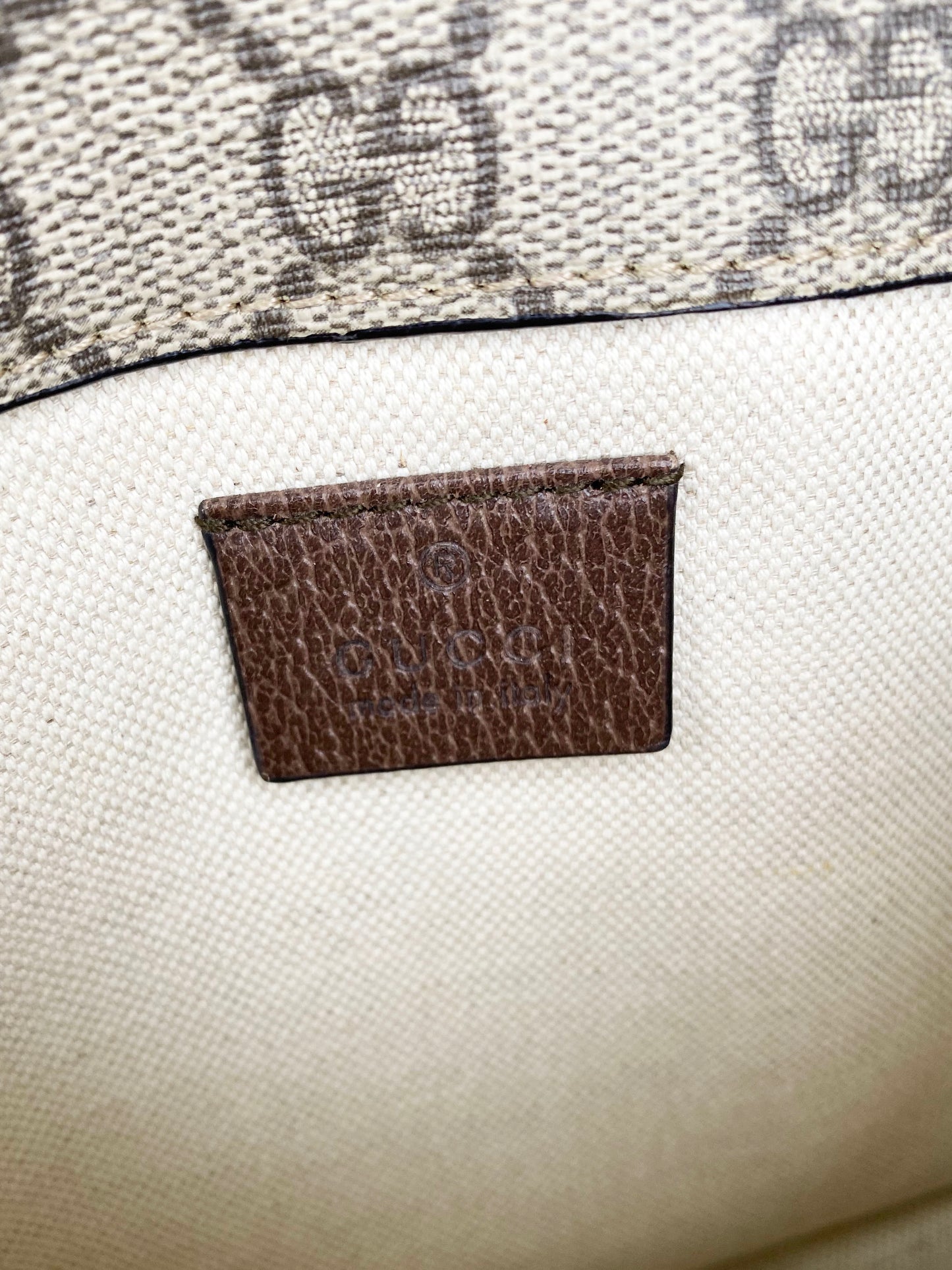 Gucci Neo Vintage GG Supreme Belt Bag