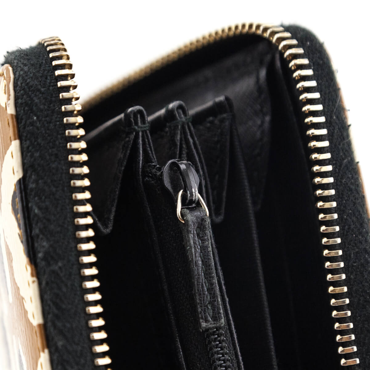 Gucci Tan Leather Betty Shanghai Zip Around Wallet