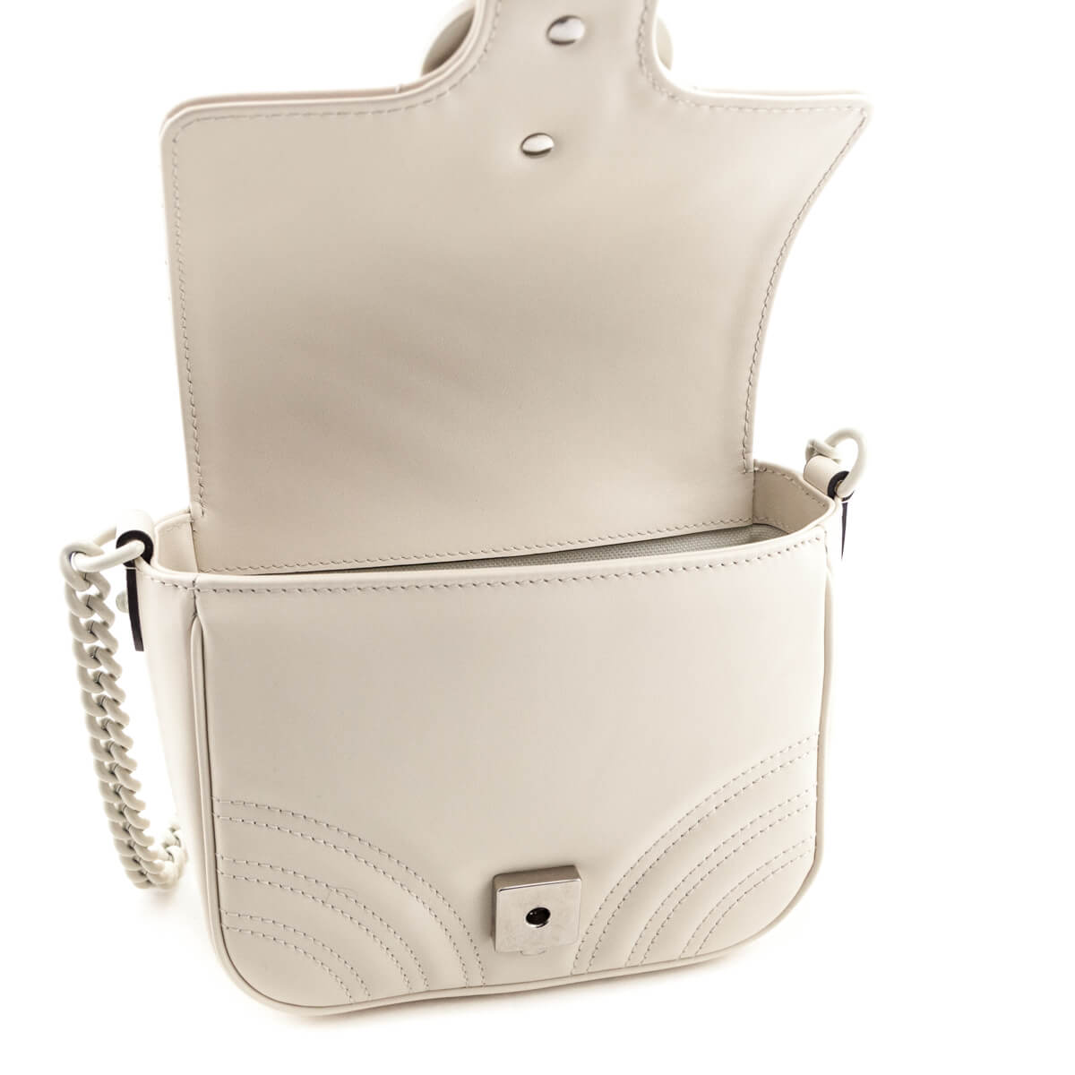 Gucci White Calfskin Matelasse Monochrome GG Marmont Bag
