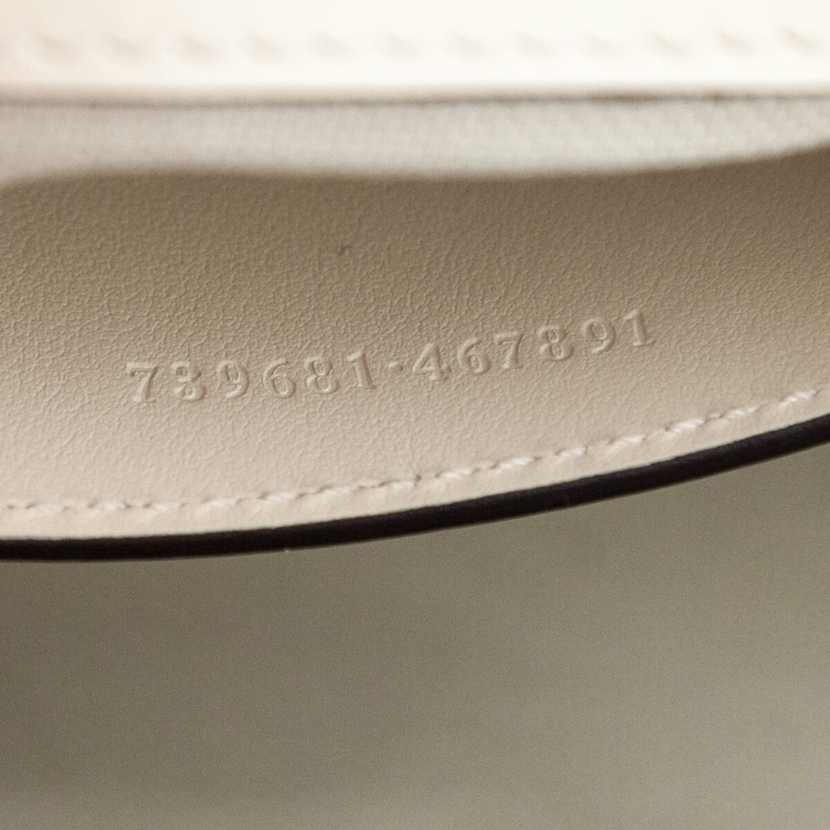 Gucci White Calfskin Matelasse Monochrome GG Marmont Bag