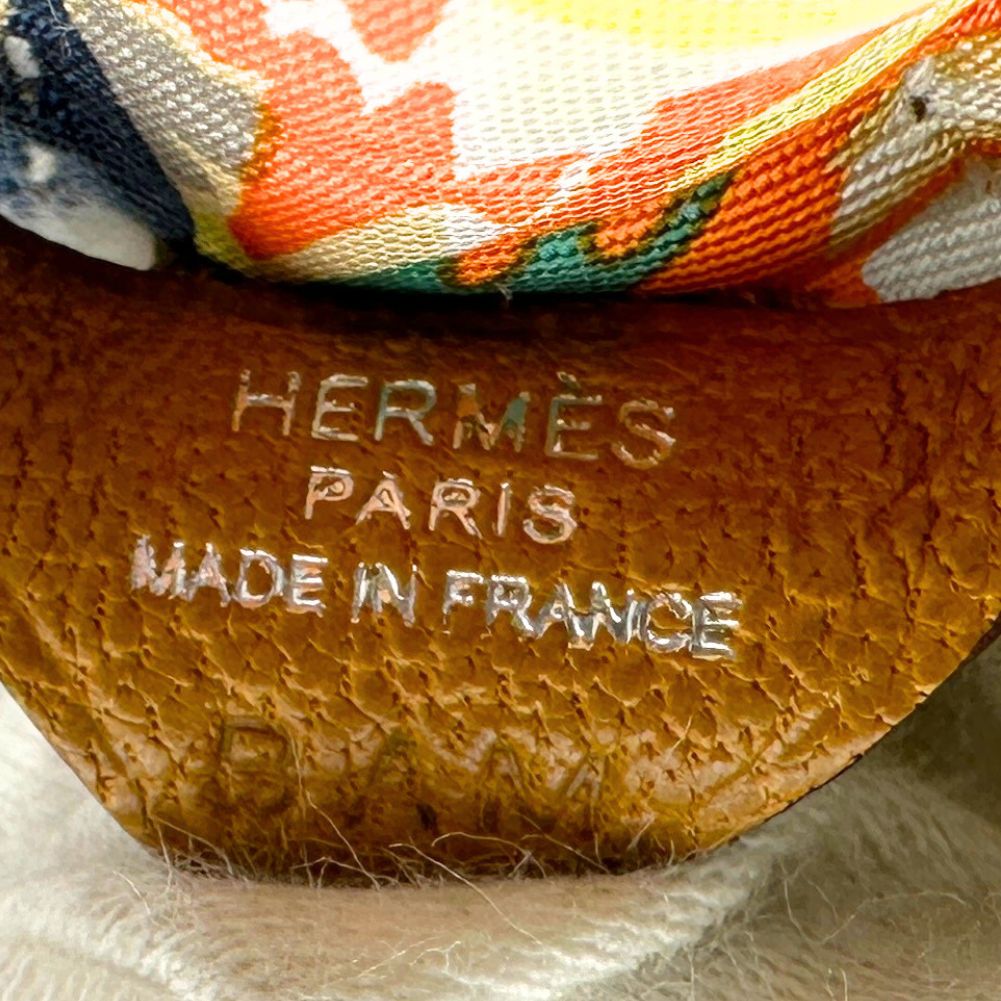 HERMES charm leather white padialoha unisex(Unisex) Used