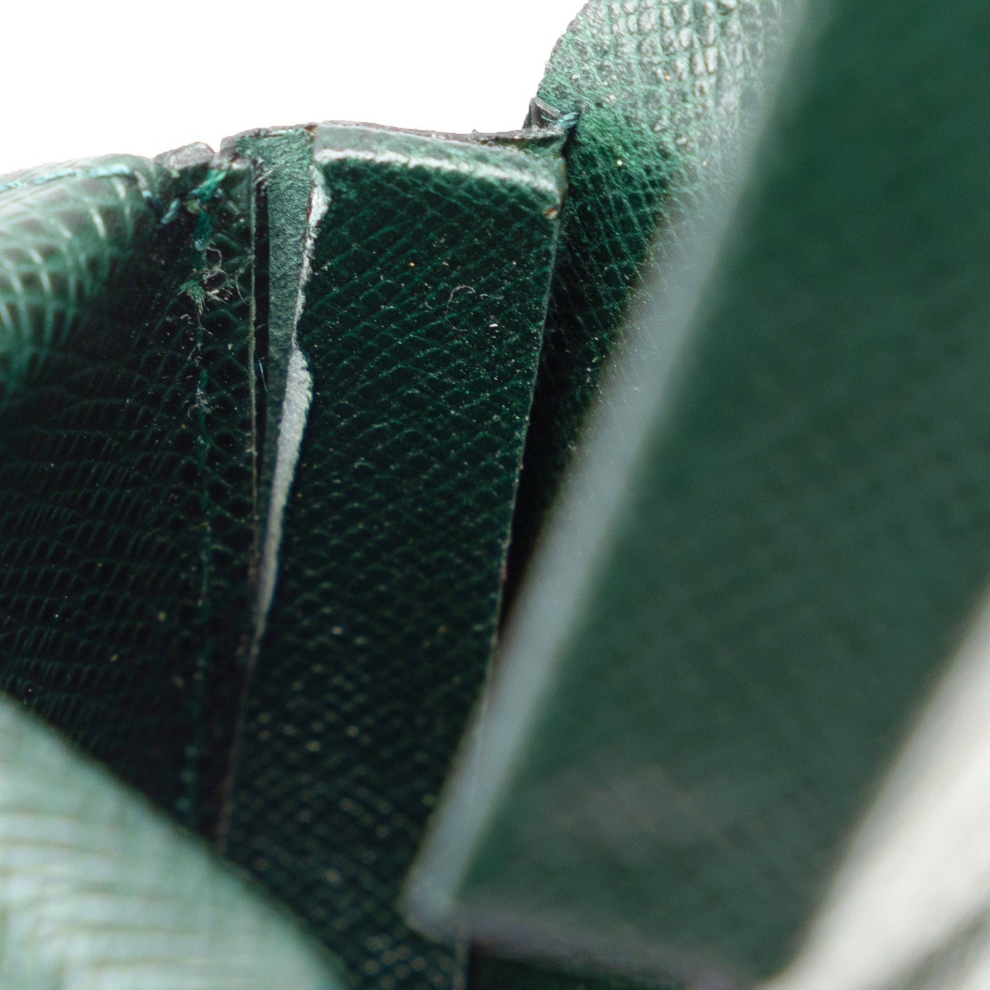 Green Louis Vuitton Taiga Porte Monnaie Cuvett Coin Pouch