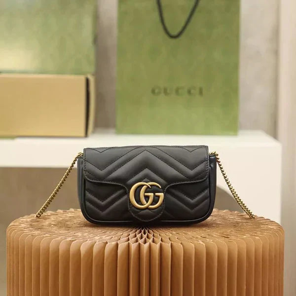 GUCCI Mini Marmont Bag (black)