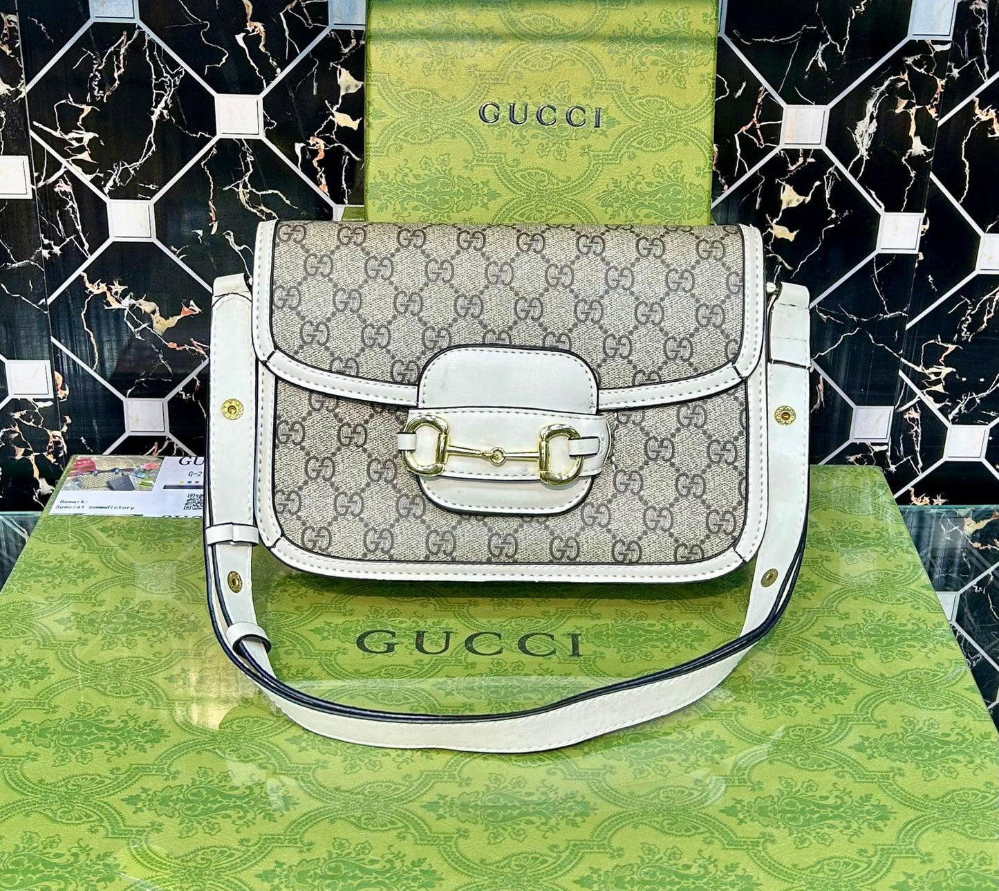 Gucci High-Quality Bag (brown/white)