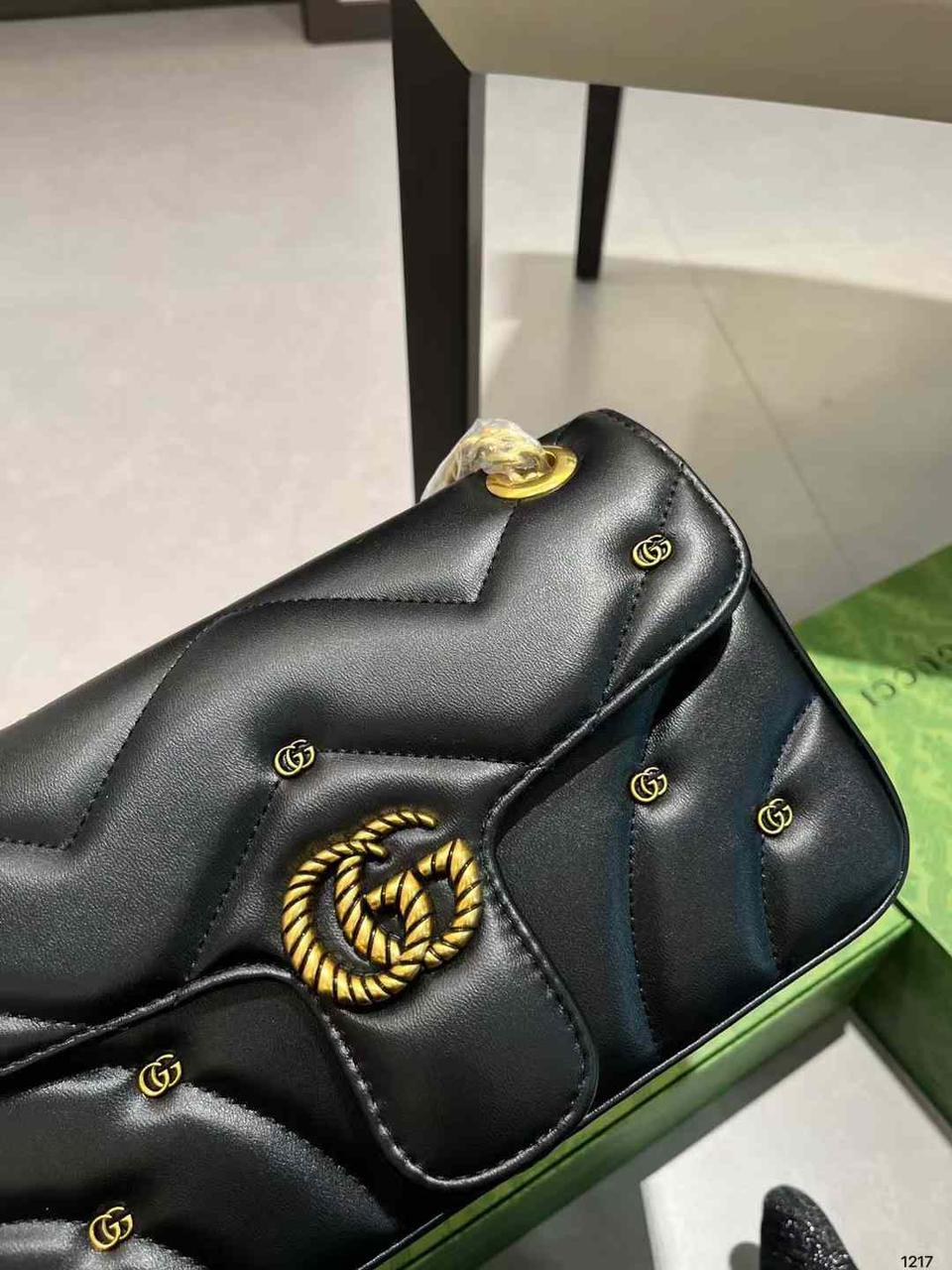 Gucci Marmont Crossbody Bag (black)