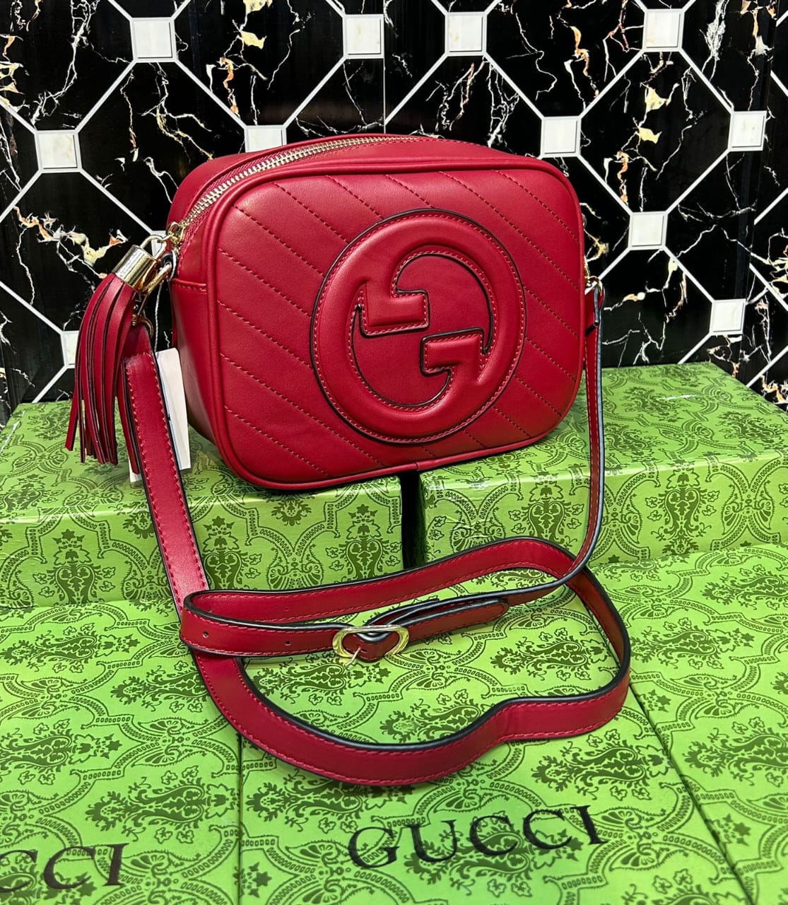 GUCCI Blondie Crossbody Bag (maroon)