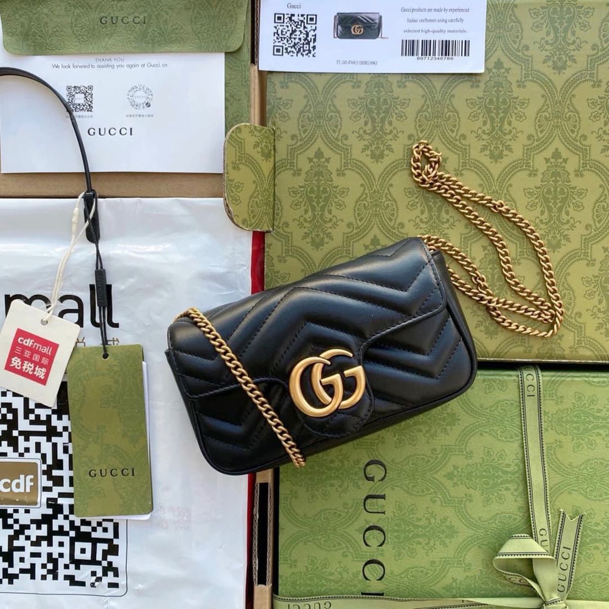 GUCCI Mini Marmont Bag (black)