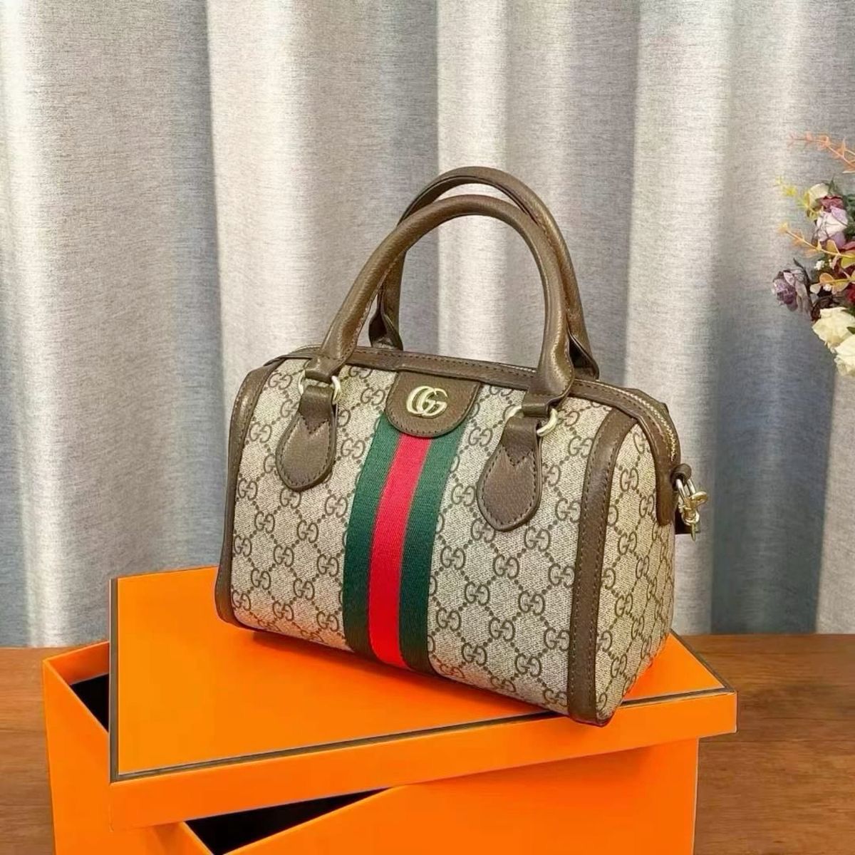 GUCCI Ophidia Super Medium Bag (Brown)