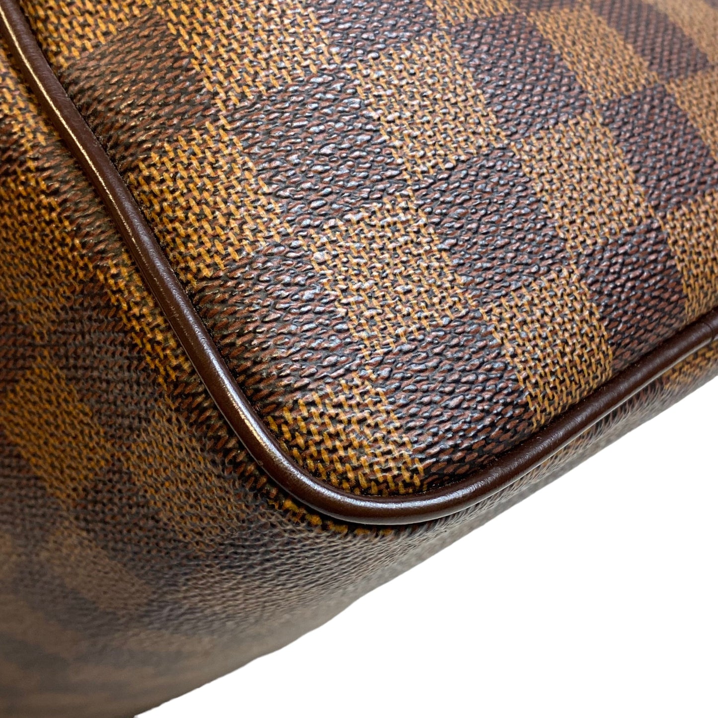 Handbag Luxury Designer By Louis Vuitton  Size: Medium