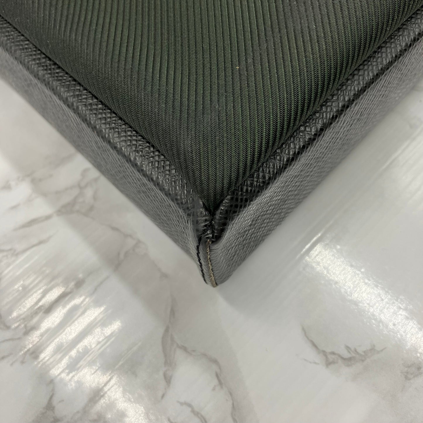 Louis Vuitton  Taiga Shoulder Bag