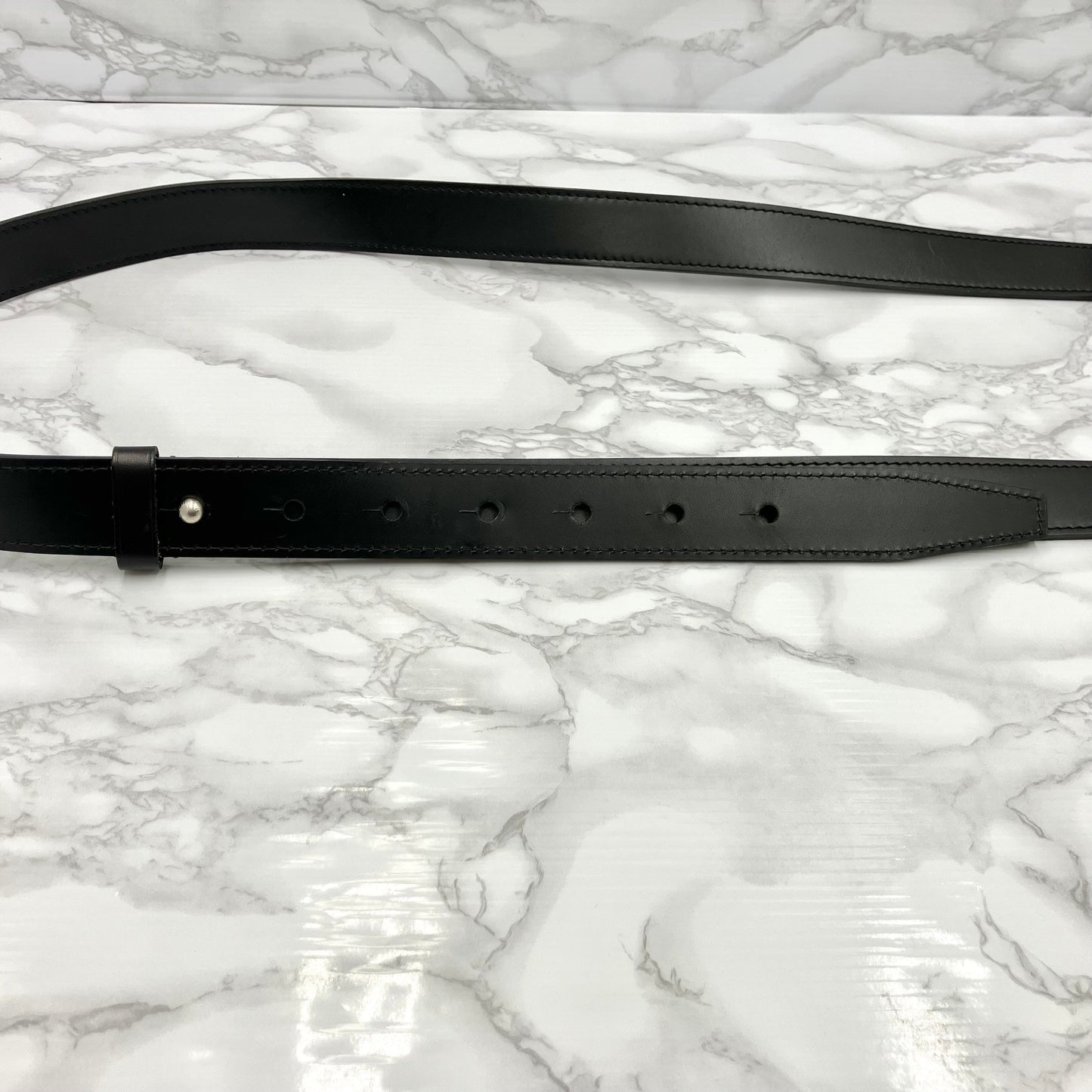 Louis Vuitton  Taiga Shoulder Bag