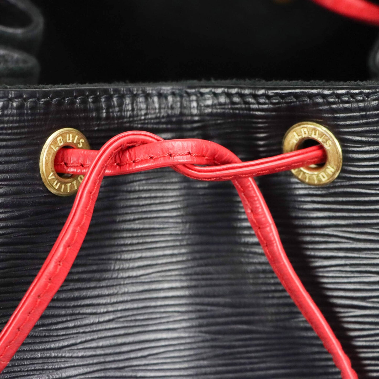 Louis Vuitton Grand Noé Bicolor Black/Red Epi