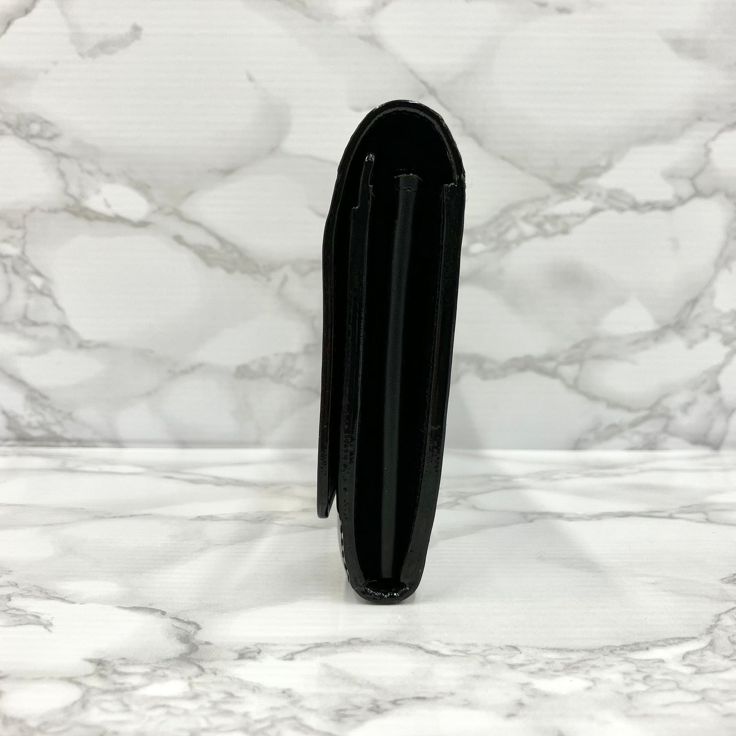 Louis Vuitton  Vernis Louise Long wallet