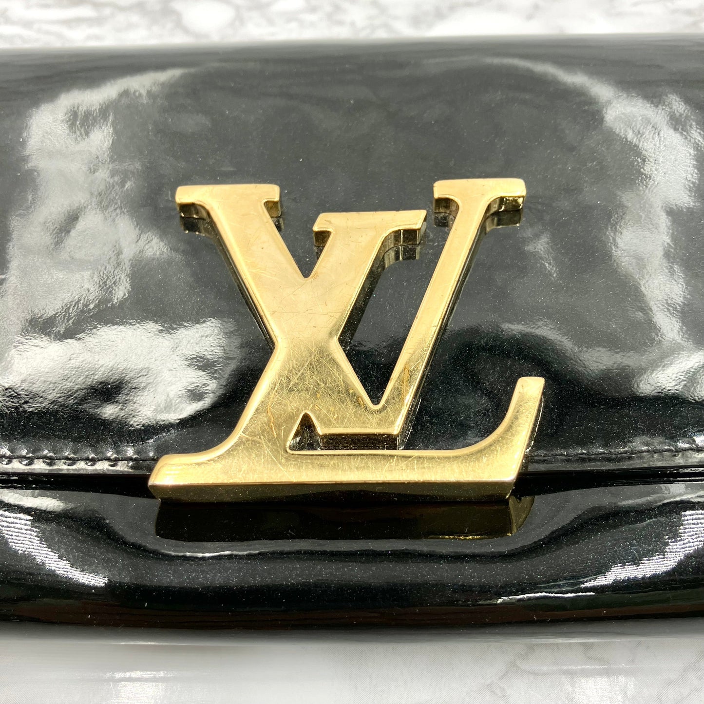 Louis Vuitton  Vernis Louise Long wallet