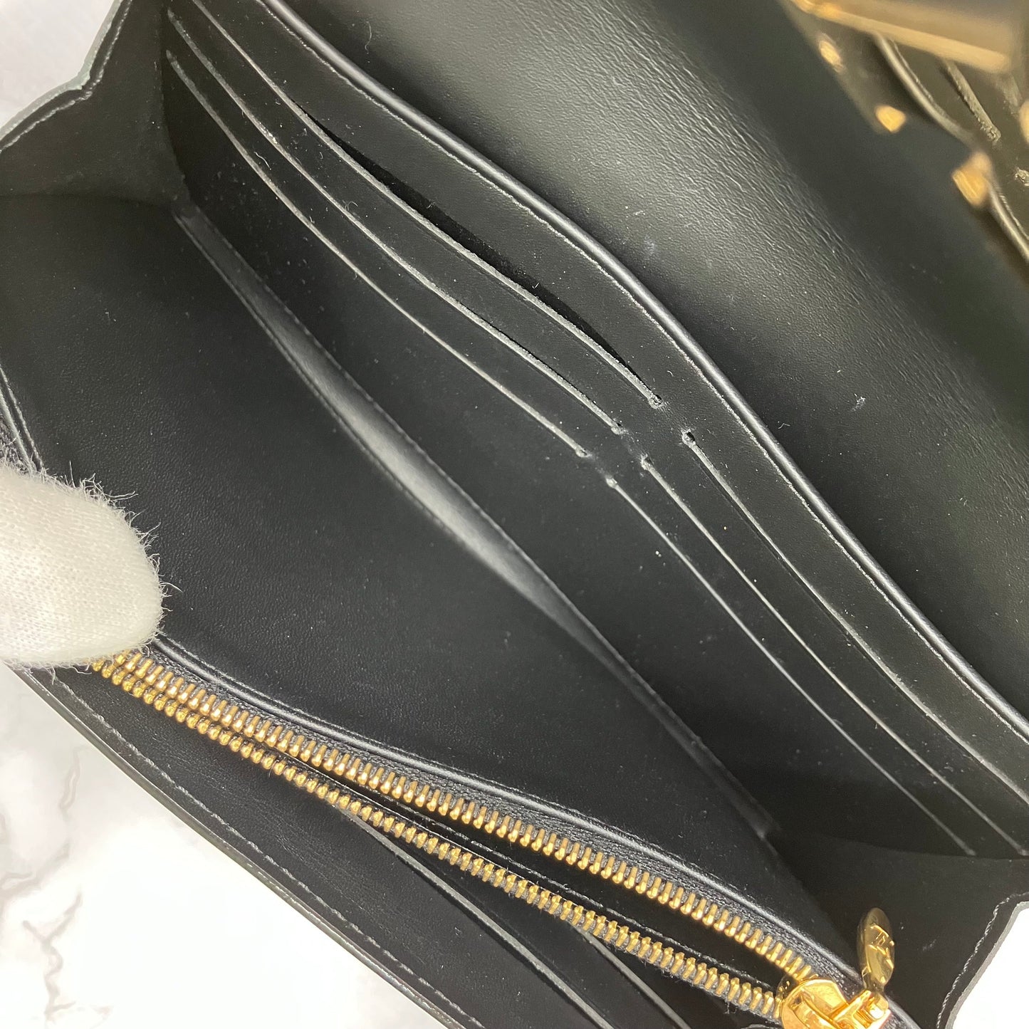 Louis Vuitton  Vernis Louise Long wallet