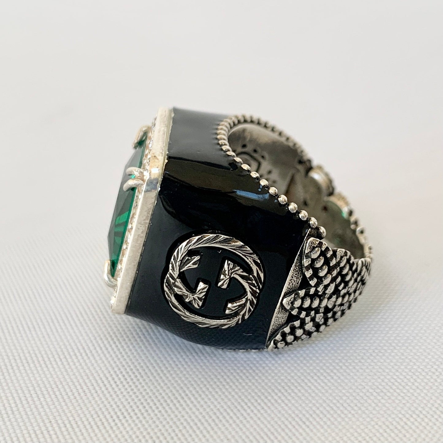 Gucci GG Crystal-embellished Signet Ring in Green