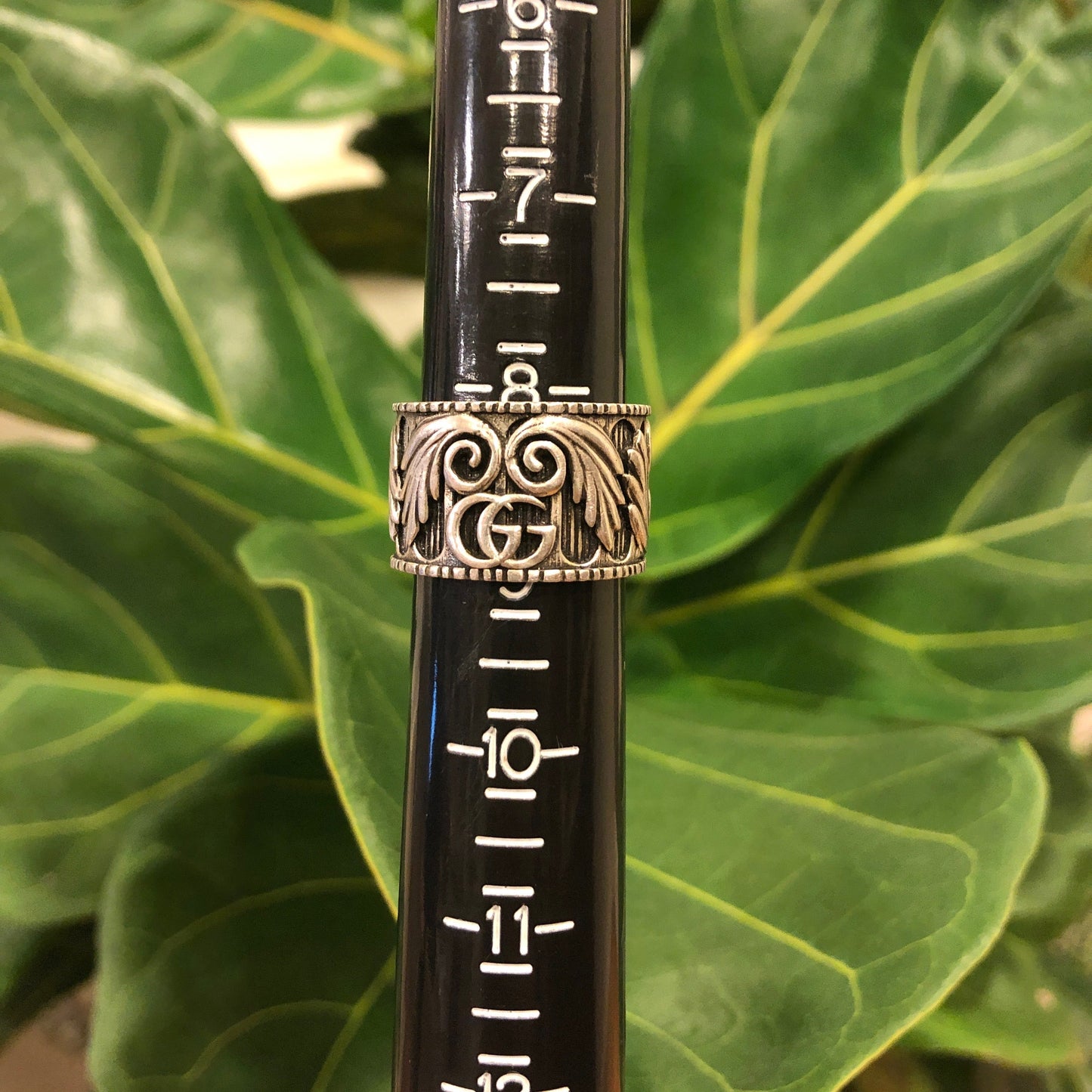 Gucci Double G Sterling Silver Leaf Motif Ring
