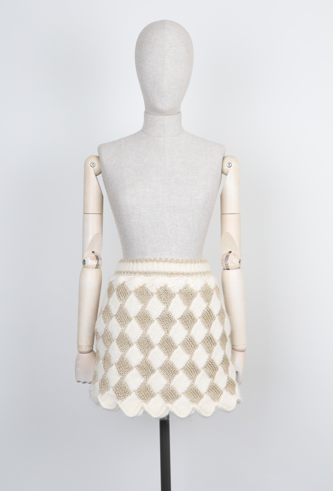 GUCCI Two Piece Wool White & Gold