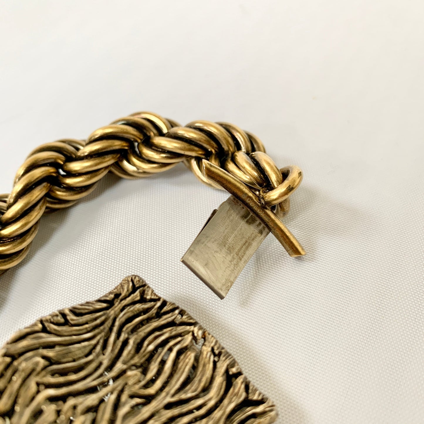 Gucci Chunky Feline Head Bracelet with Crystals in Gold