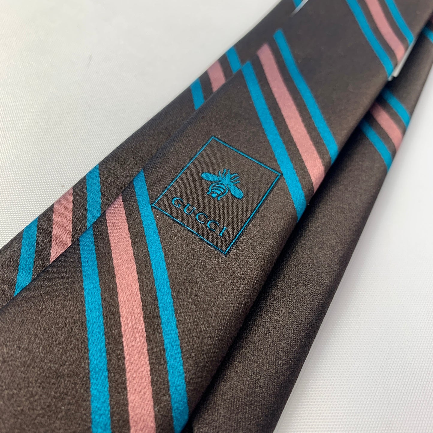Gucci Gimental Striped Silk Tie in Brown
