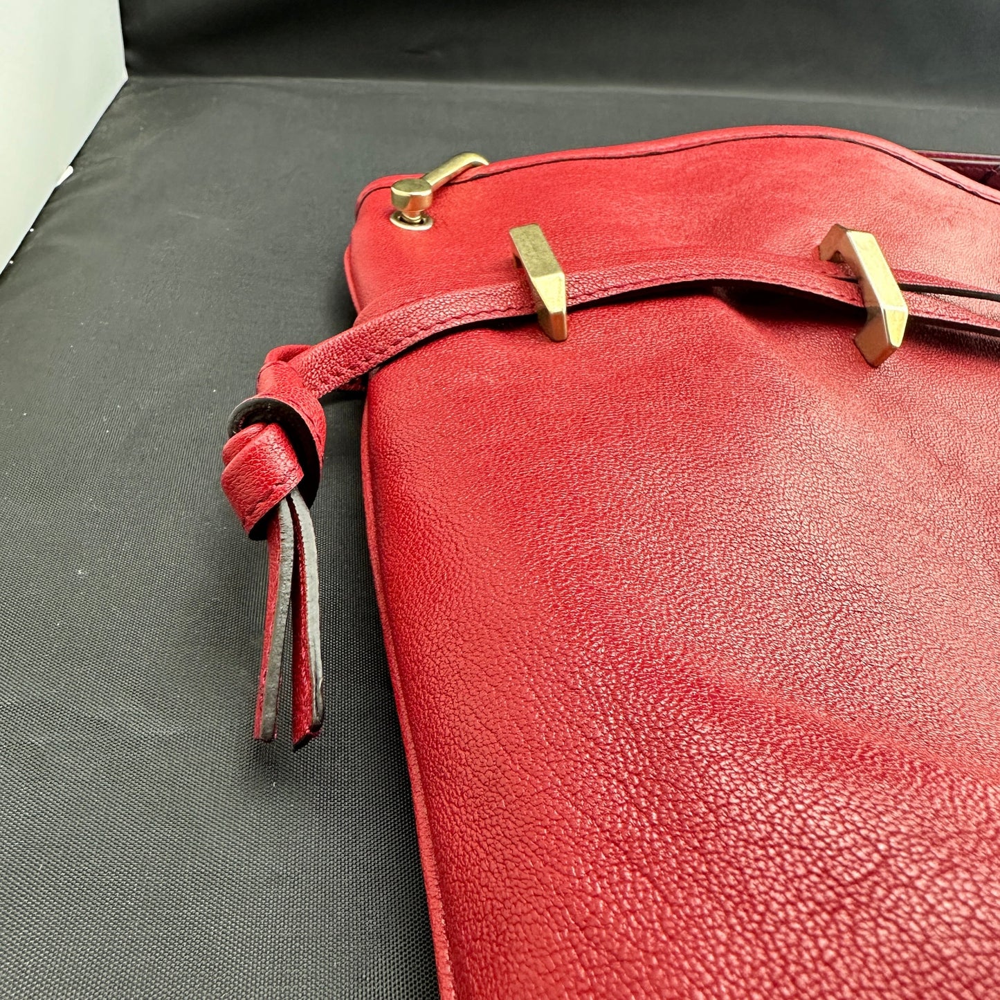 Gucci Interlocking GG 1955 Horsebit Collection Shoulder Bag in Red Leather