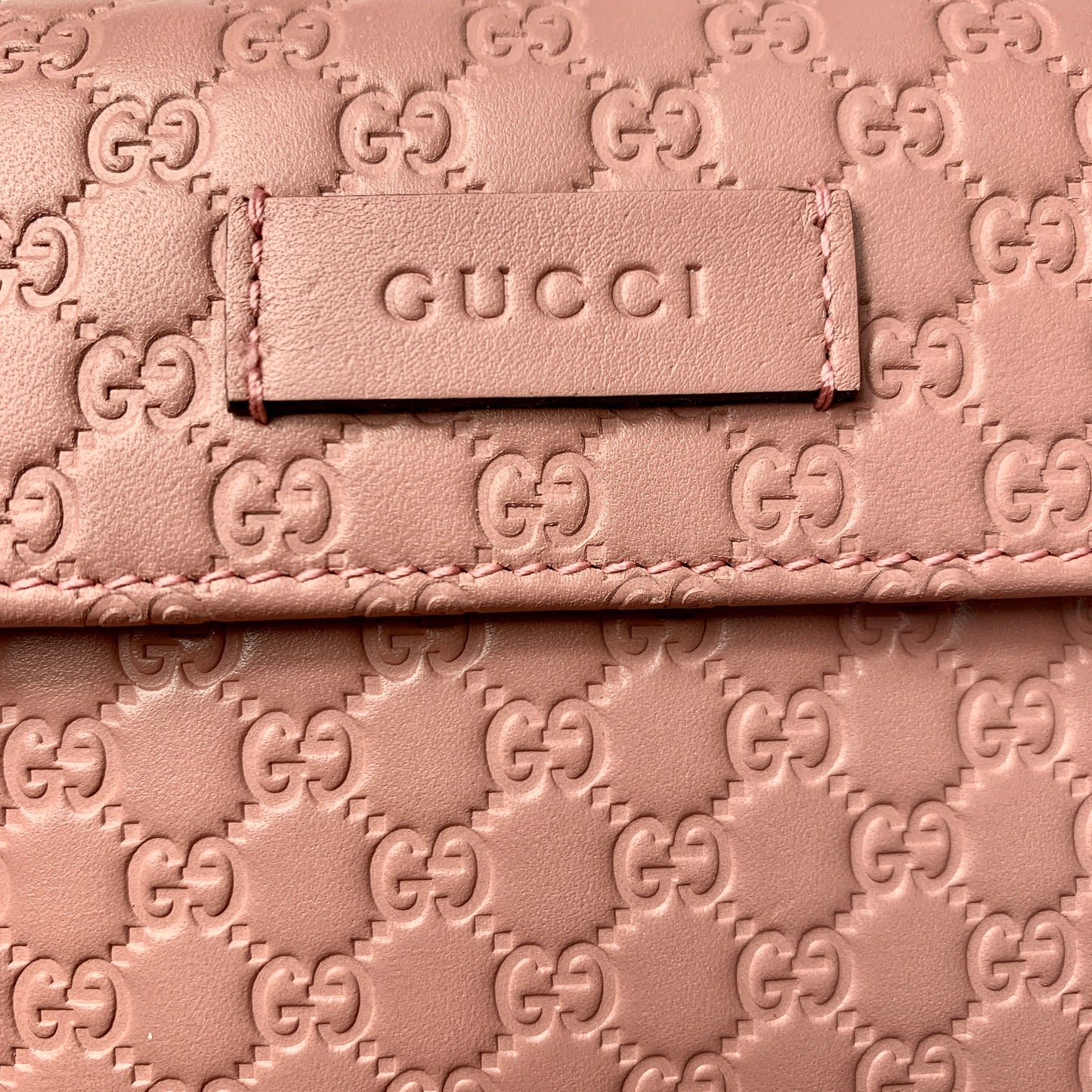 Gucci GG Microguccissima Card Case Snap Wallet in Pink