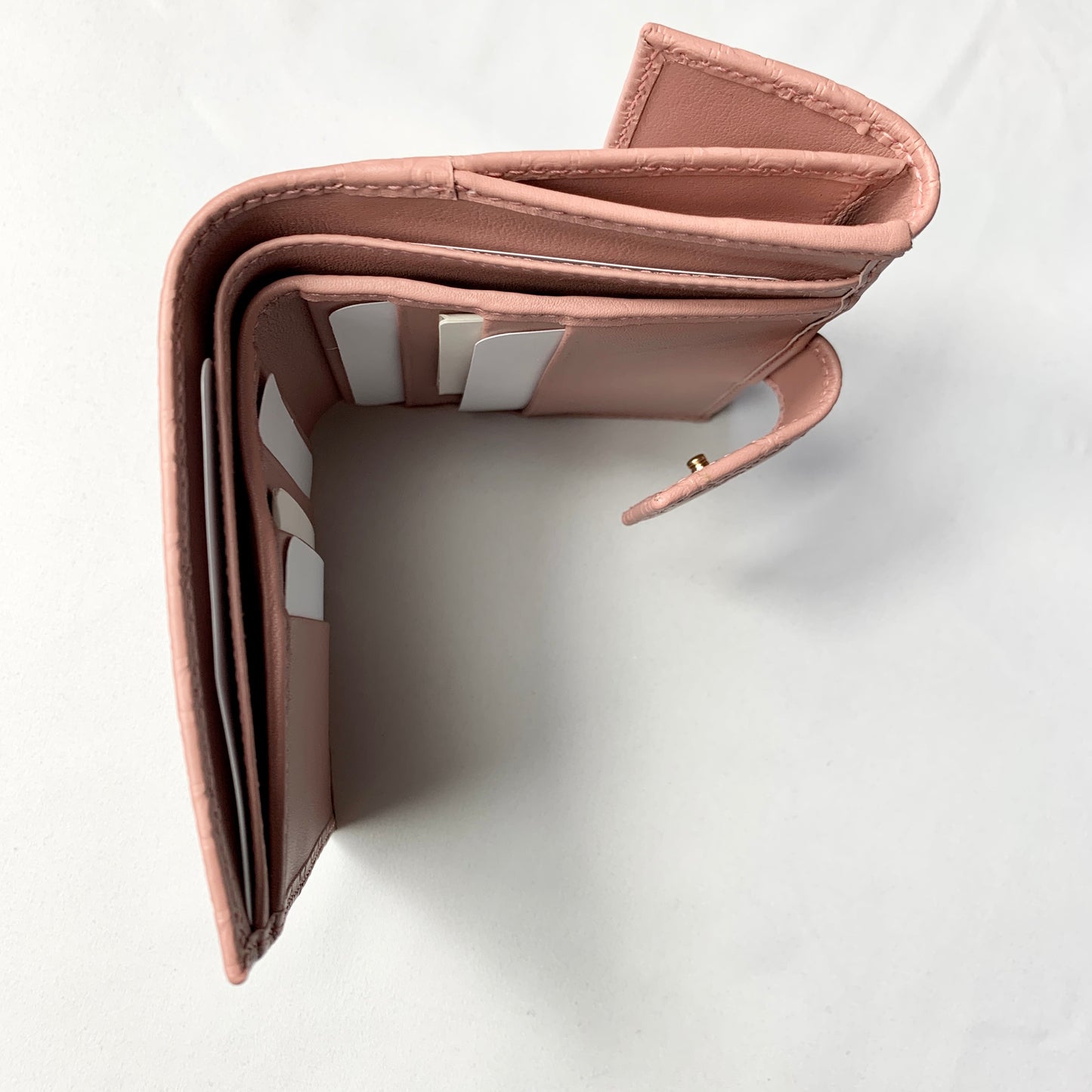Gucci GG Microguccissima Card Case Snap Wallet in Pink