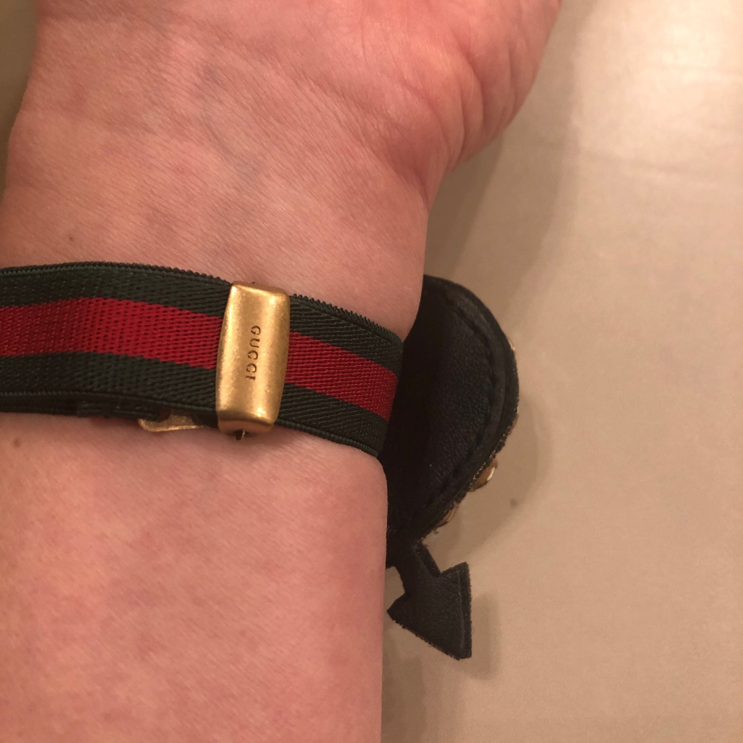 Gucci Web Crystal Heart Bracelet in Red