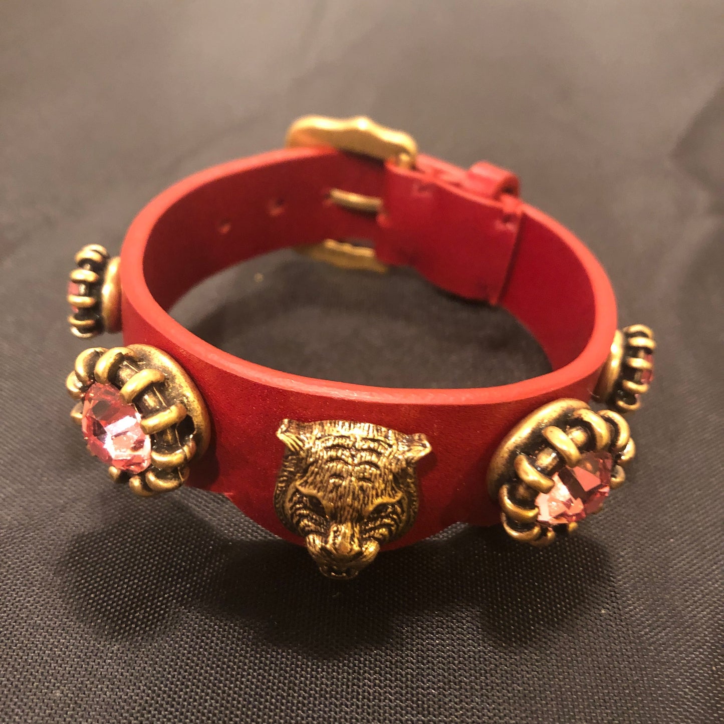 Gucci Crystal Feline Head Leather Bracelet in Red
