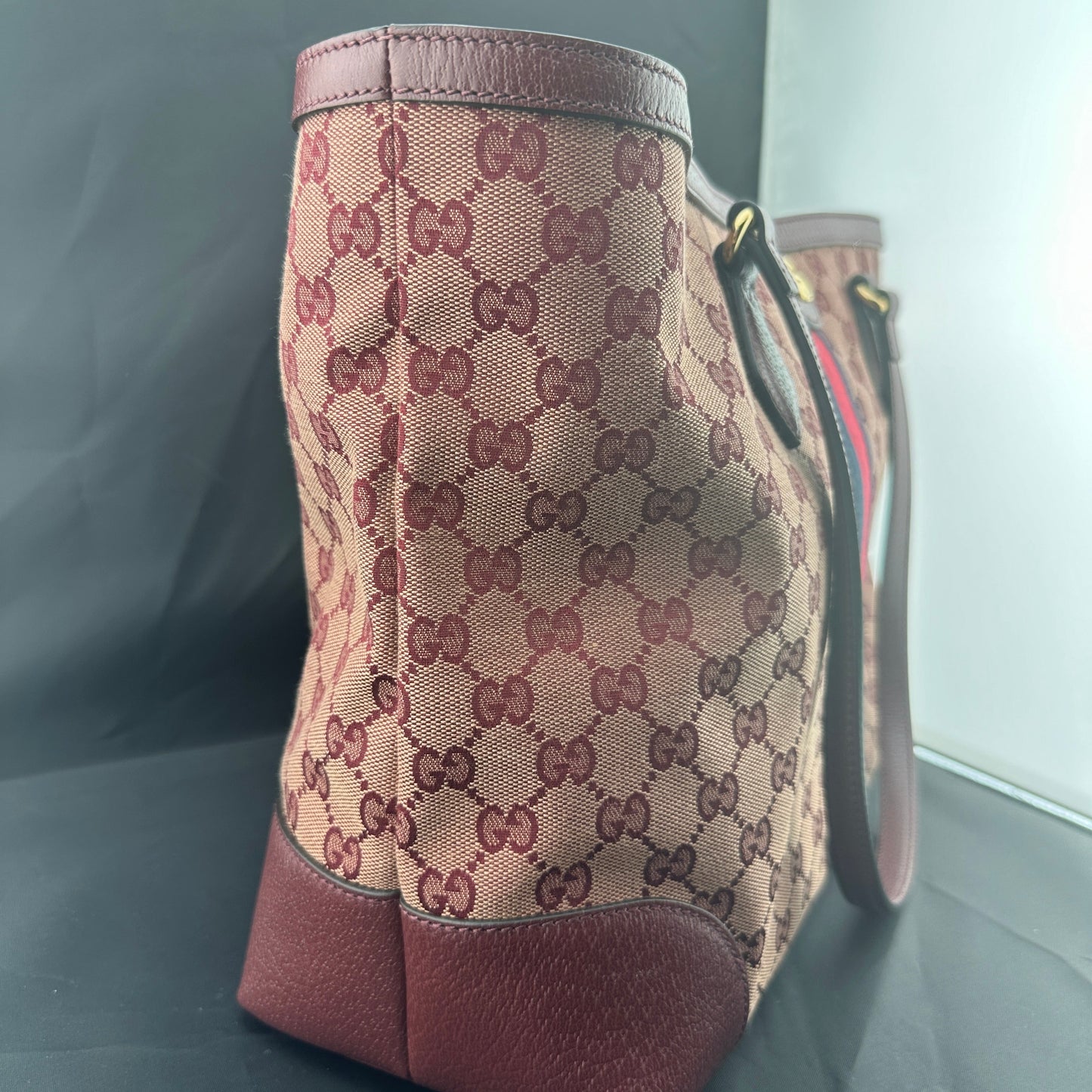 Gucci Ophidia Medium Tote Bag in Burgundy