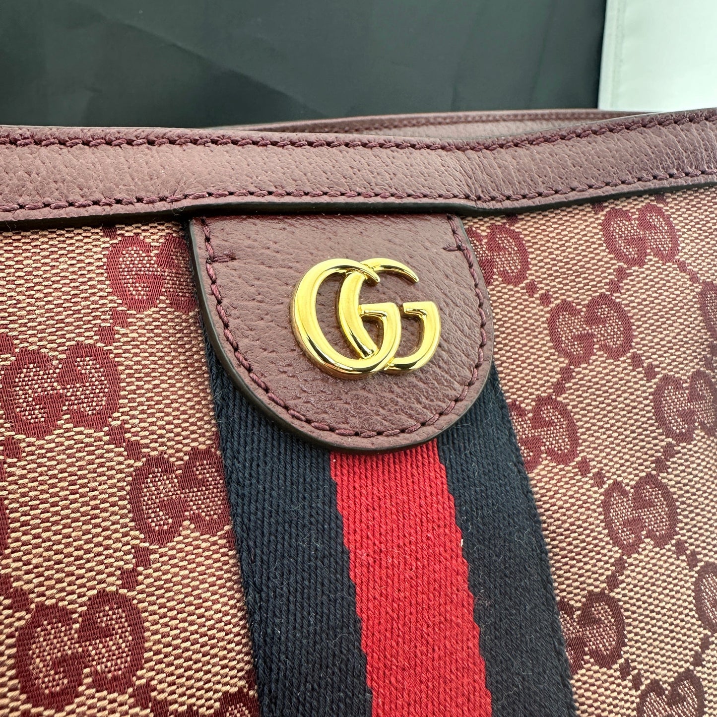 Gucci Ophidia Medium Tote Bag in Burgundy