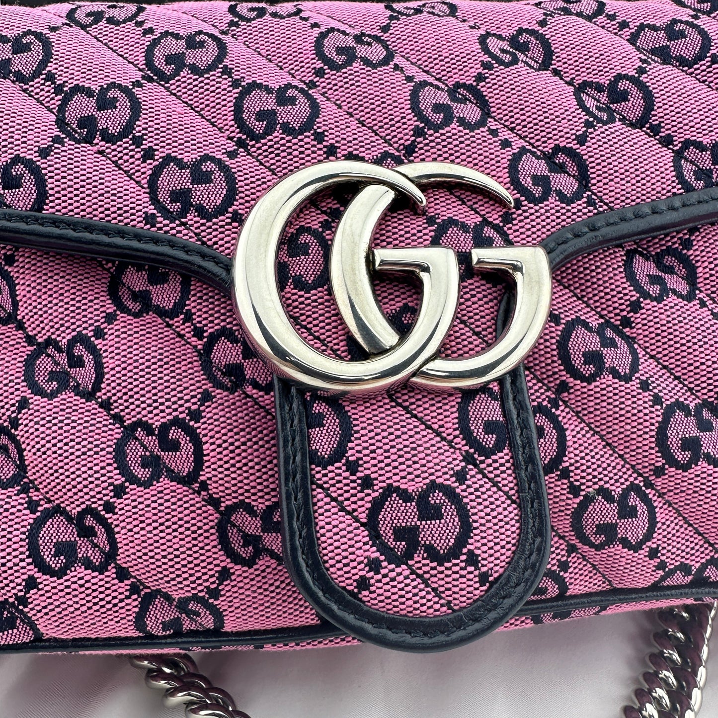 Gucci GG Marmont Shoulder Bag in Pink with Real ation Certificate