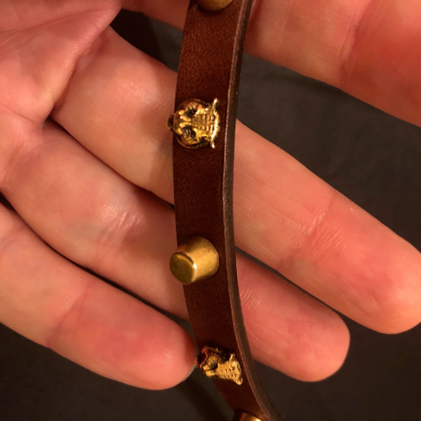 Gucci Studded Feline Head Leather Bracelet in Brown
