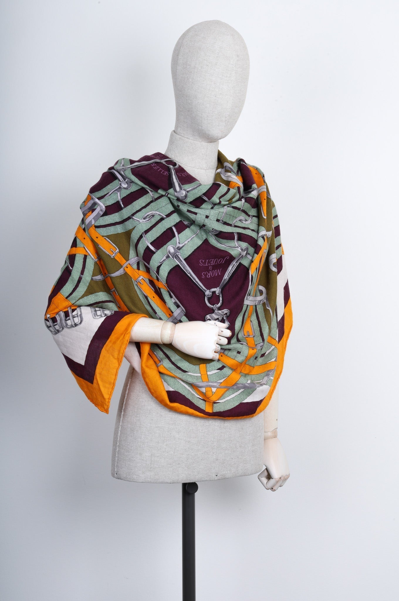 HERMES Cashmere&Silk Scarf 140 Mors Jouets Orange and Purple