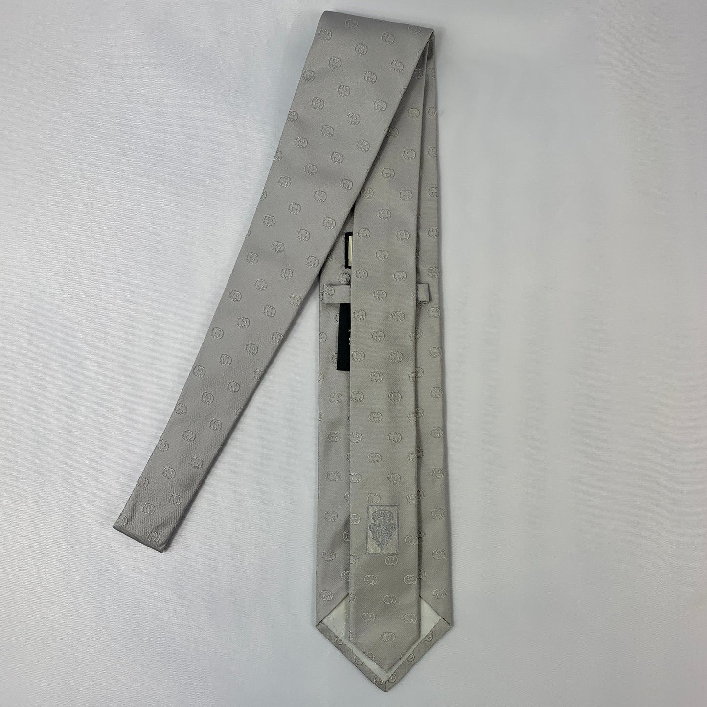 Gucci GG Print Jaylen Silk Tie in Zinc