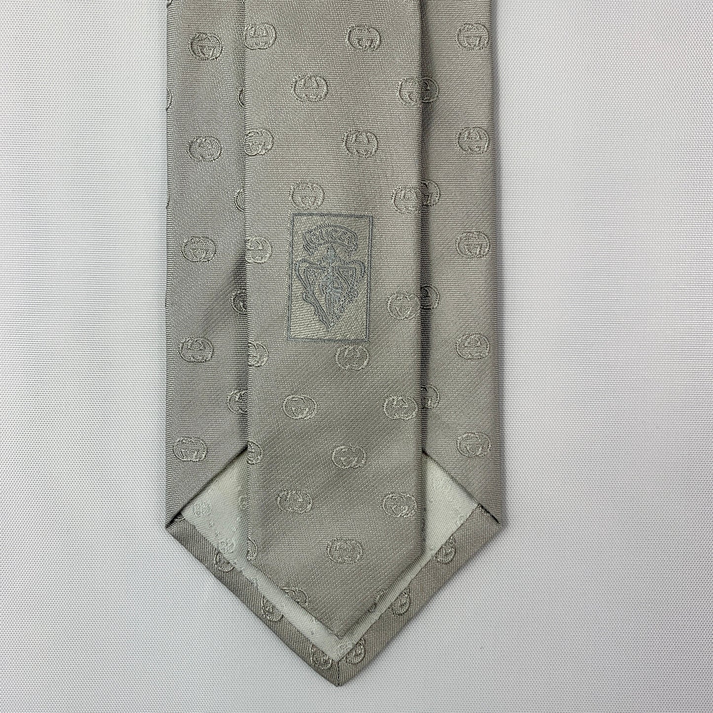 Gucci GG Print Jaylen Silk Tie in Zinc