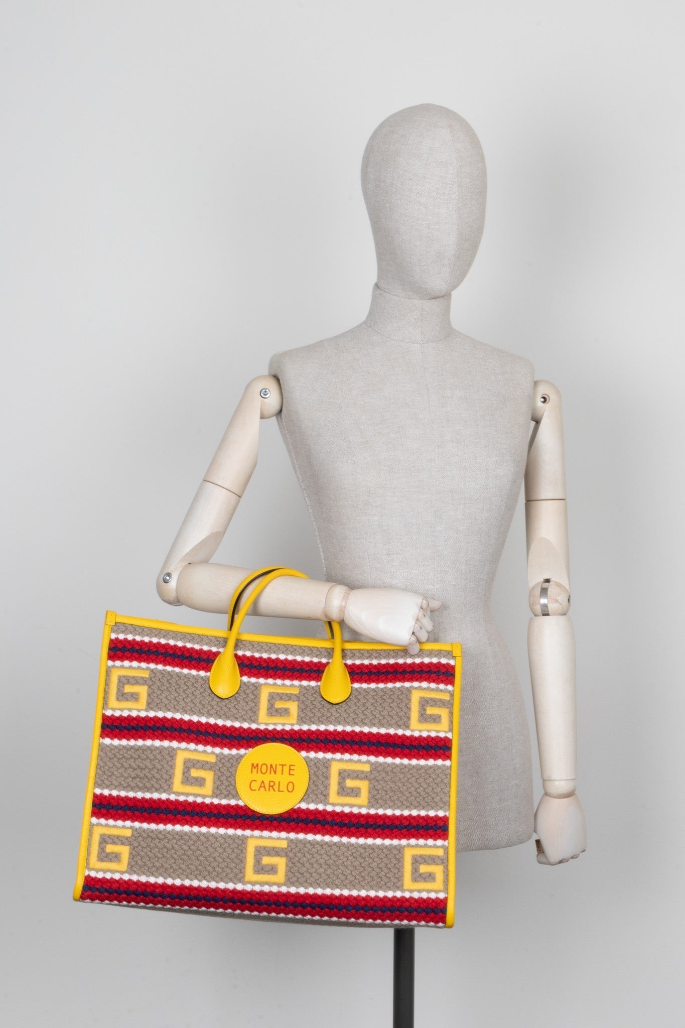 GUCCI Limited Edition Monte Carlo Crochet Tote Bag