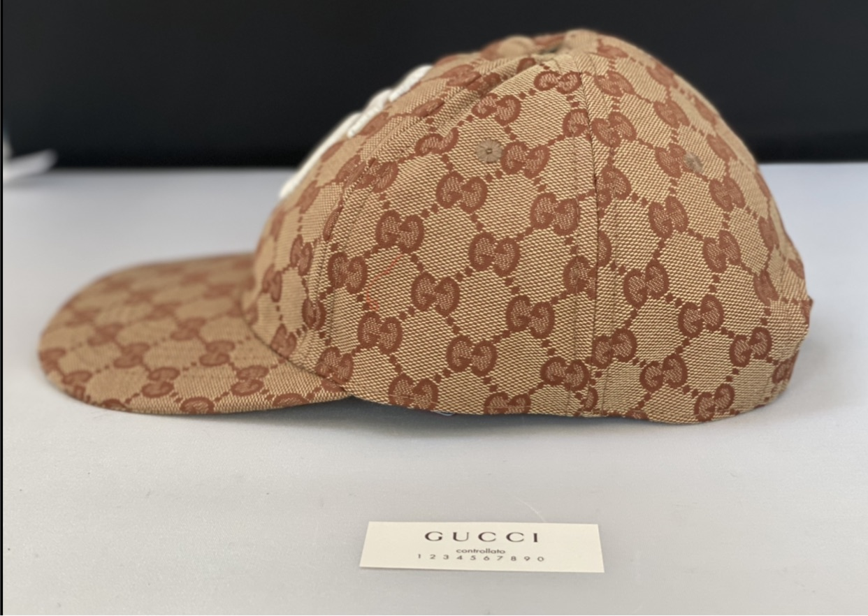 Gucci Interlocking GG Supreme Baseball Hat