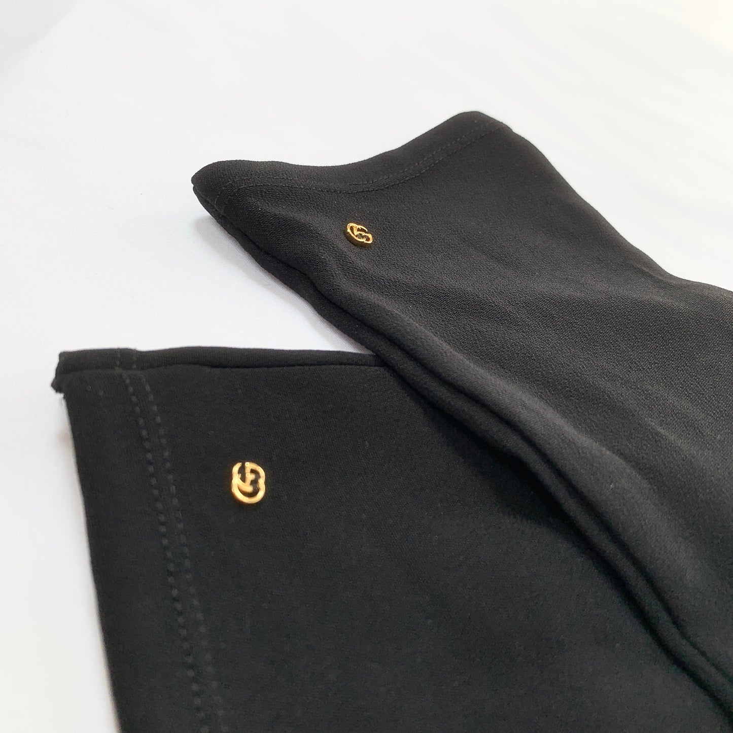 Gucci GG Viscose Cady Gloves in Black