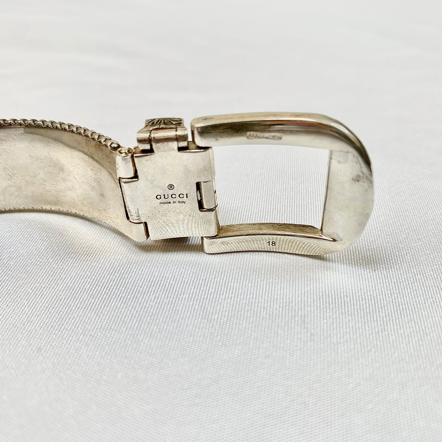 Gucci Garden Metal Striped Buckle Bracelet in Sterling Silver