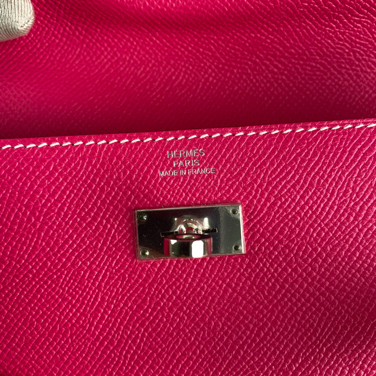 Hermes Portefeuille Kelly Classique Epsom Rose tyrien- O Stamp