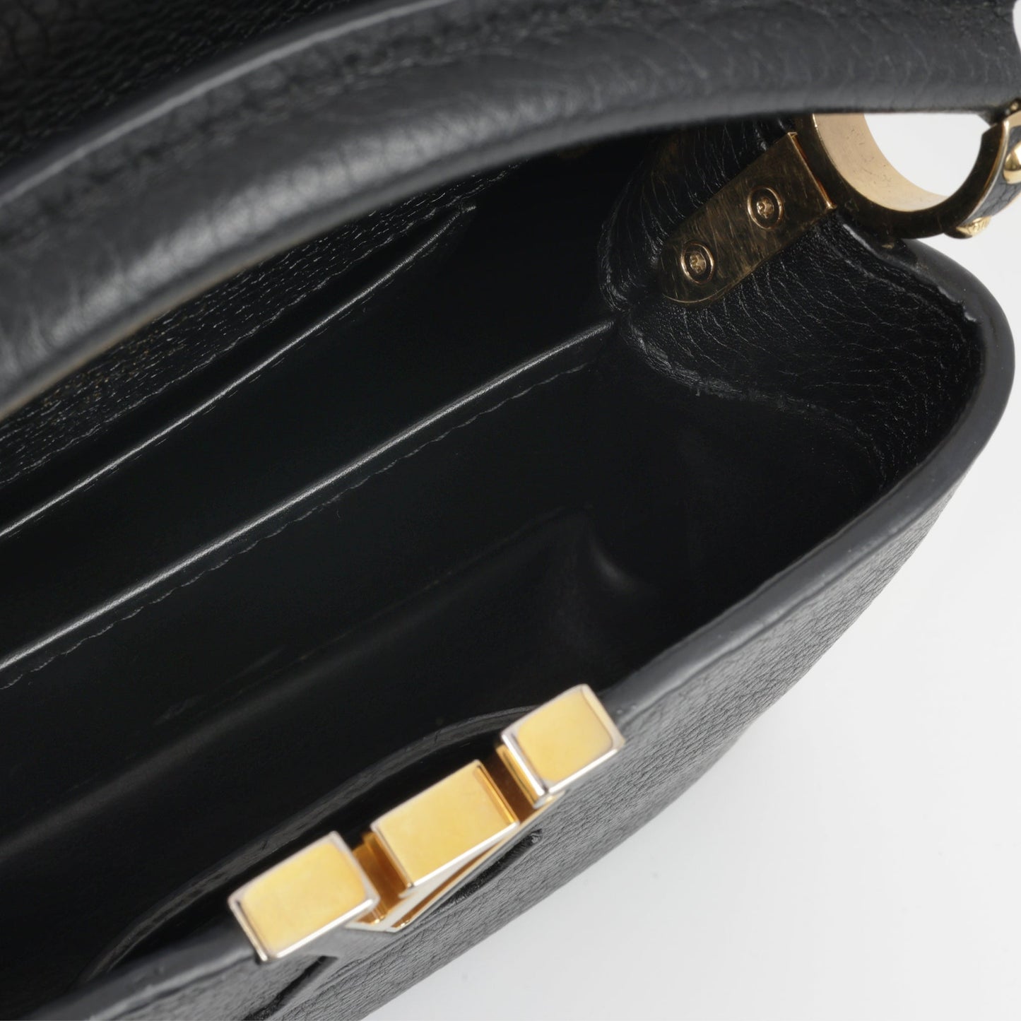 Louis Vuitton Capucines Mini - Black Taurillon