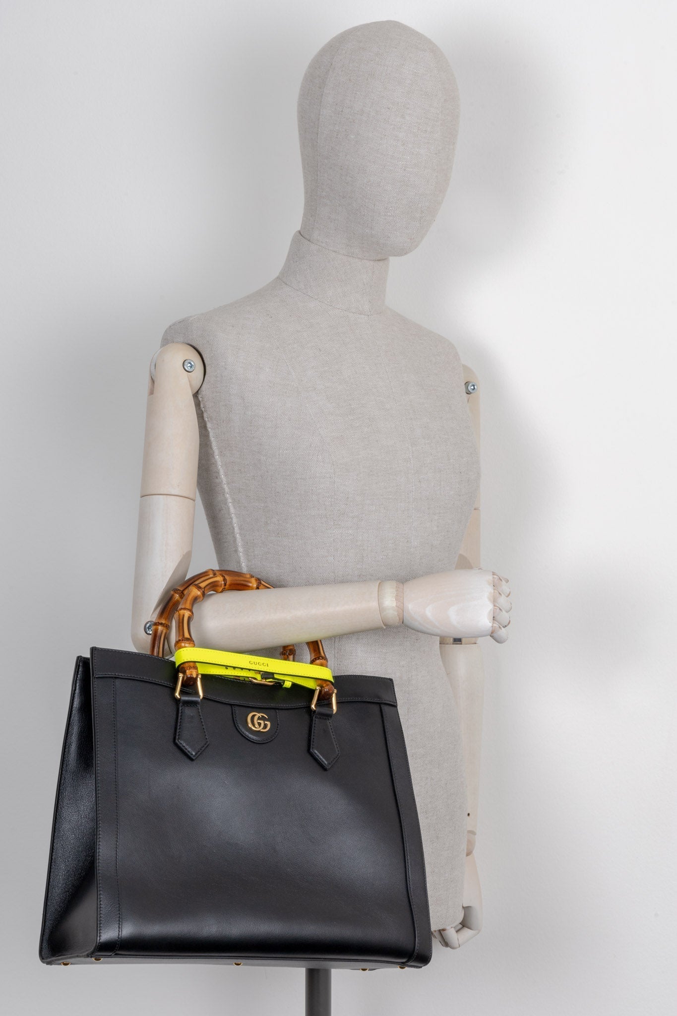 GUCCI Diana Medium Tote Bag Black