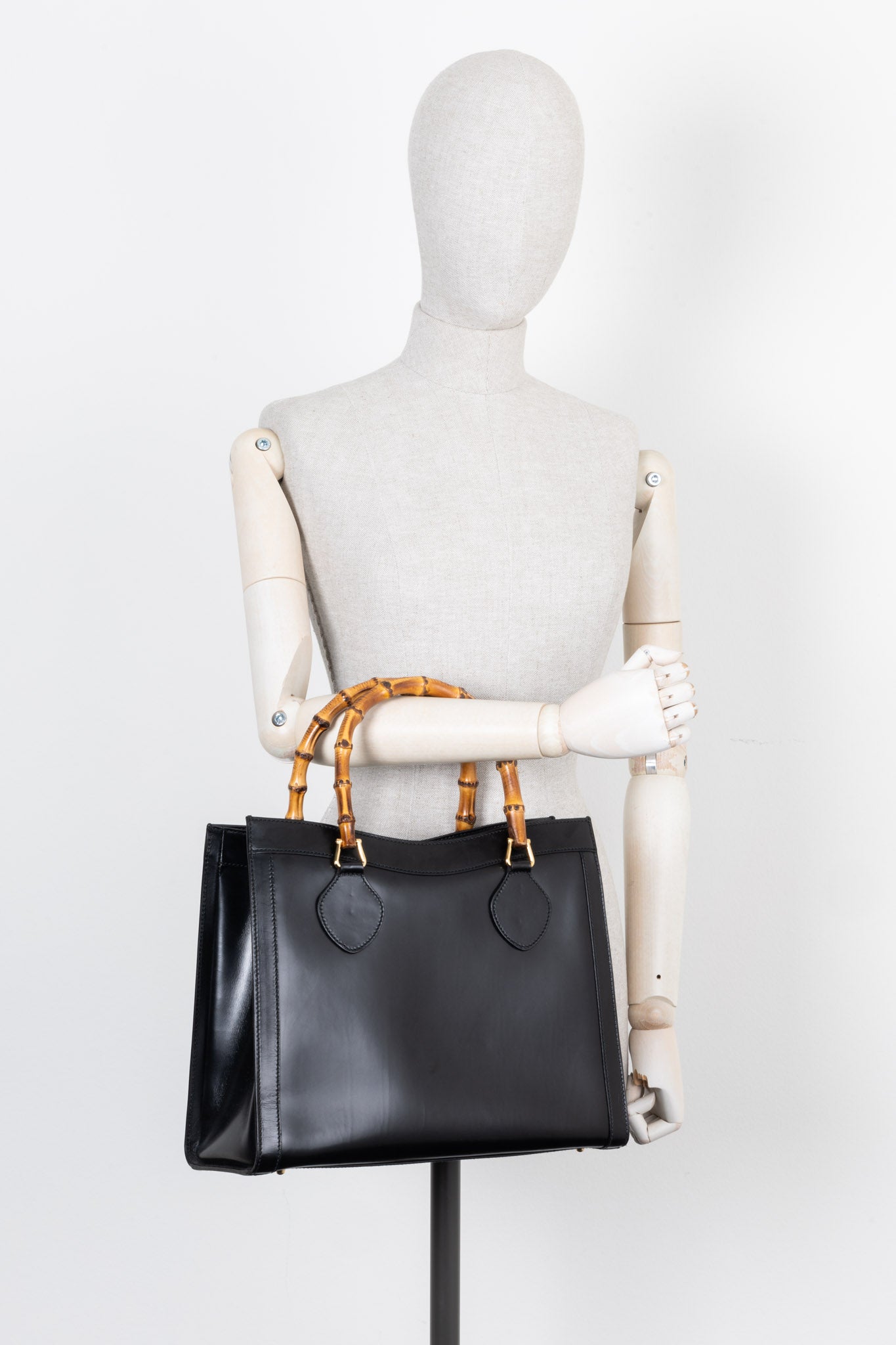 GUCCI Vintage Diana Handbag Black